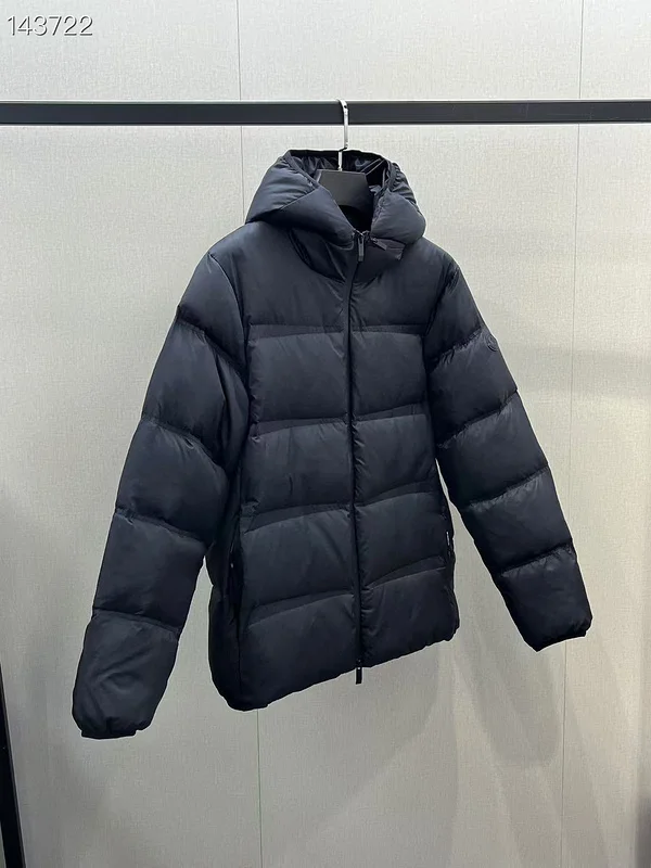 Moncler sz1-5 26yr303 (24)